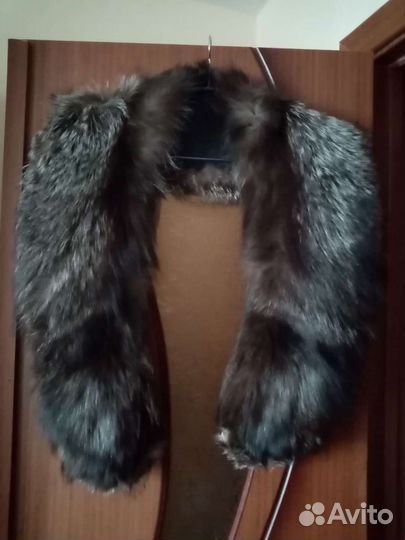 Меховой воротник чернобурка