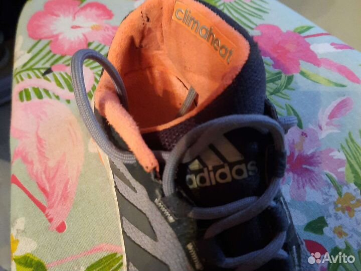 Кроссовки adidas