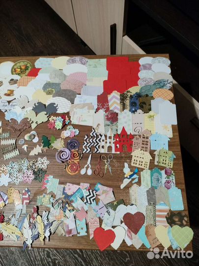 Набор вырубки из бумаги в тубусе