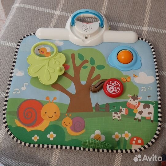 Музыкальный планшет,бизиборд от 0+ от TinyLove