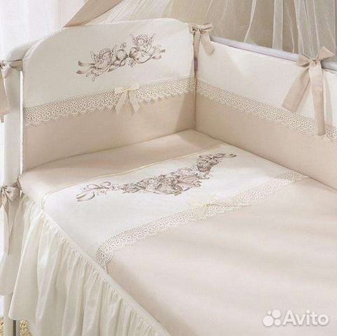 Детская кроватка с матрасом + комплект белья