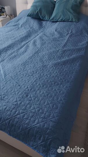 Покрывало на 2 х спальную кровать в отл. сост