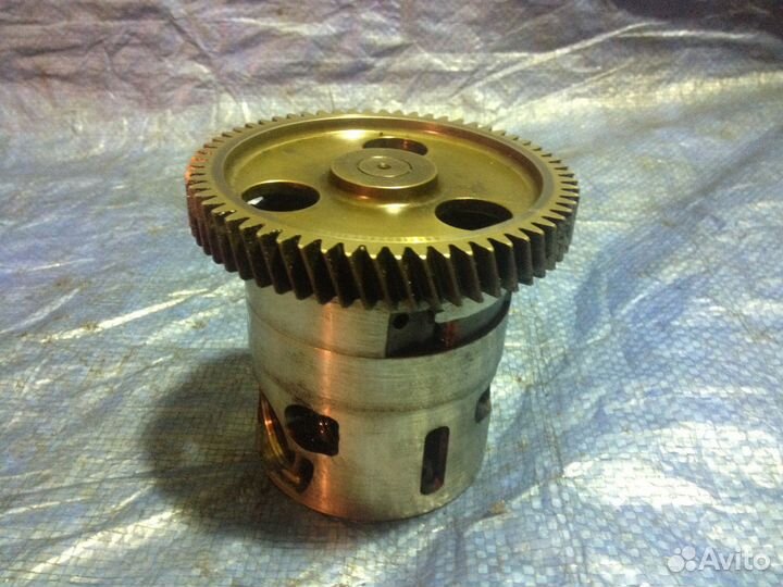 Масляный насос Mercedes Sprinter 651 W906 W212