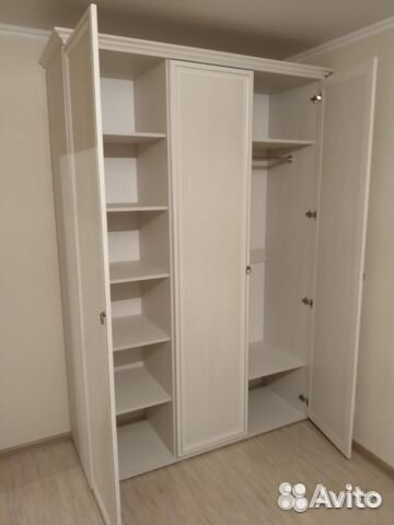 Шкаф распашной