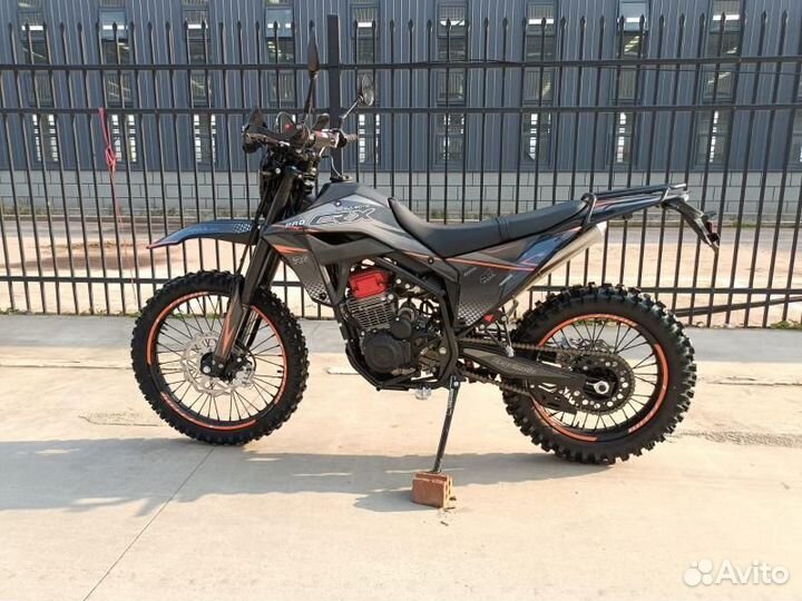 Мотоцикл Regulmoto CR-X PRO