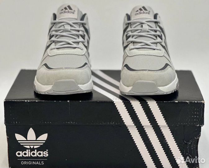 Кроссовки adidas летние