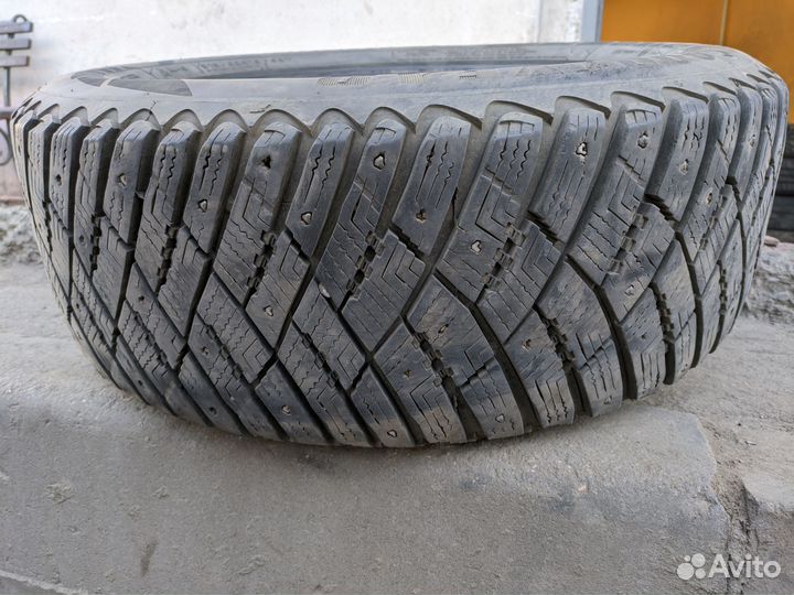 Goodyear Ultragrip Ice Arctic 215/60 R16 99T