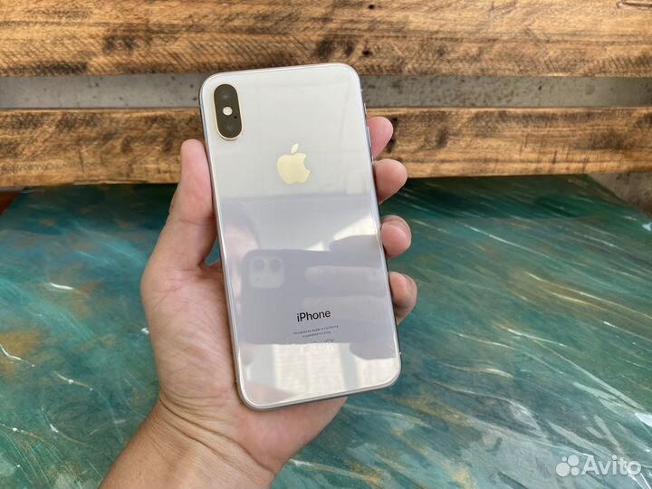 iPhone X, 64 ГБ