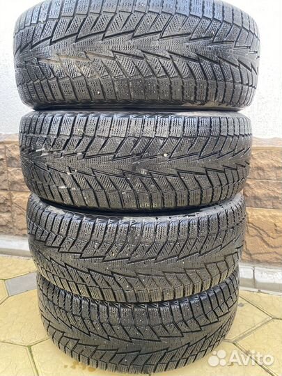 Hankook Winter I'Cept iZ 2 W616 215/55 R17 98T