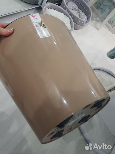 Цветочный горшок напольный