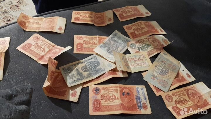 Продаю старые деньги