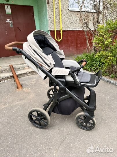 Коляска Roan Bass Next 2в1