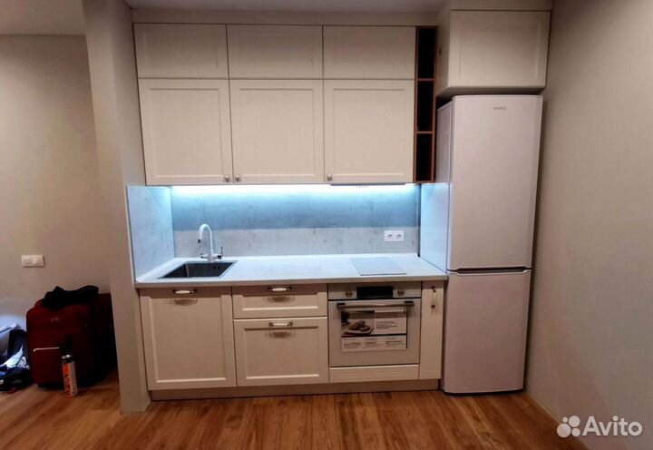 Кухня в потолок на заказ