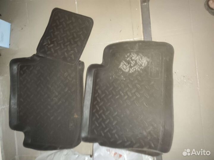Коврики задние на Тойоту королла