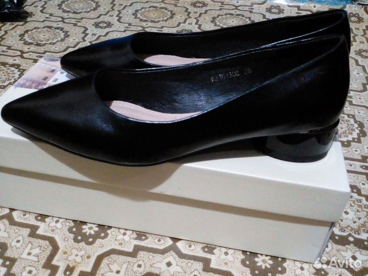 Туфли женские 38 размер новые черные