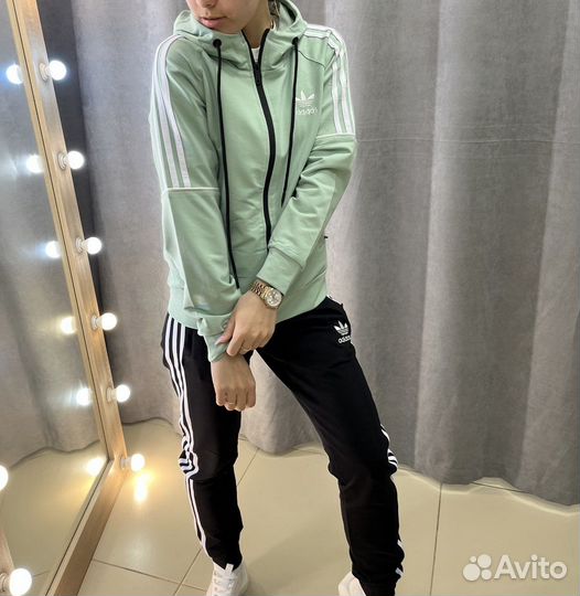 Женский спортивный костюм adidas 40/42/44/46/48/50