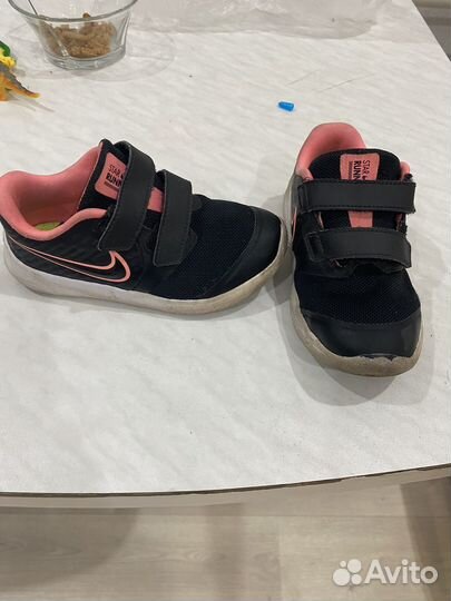 Кроссовки nike 25