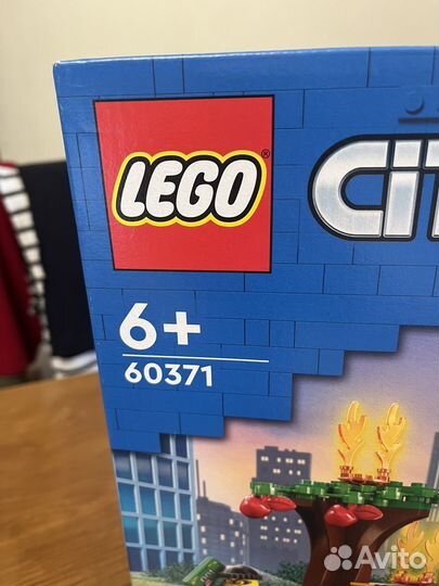 Lego City полицейский участок 60371