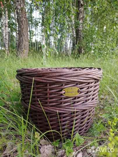 Кашпо из полиротанга