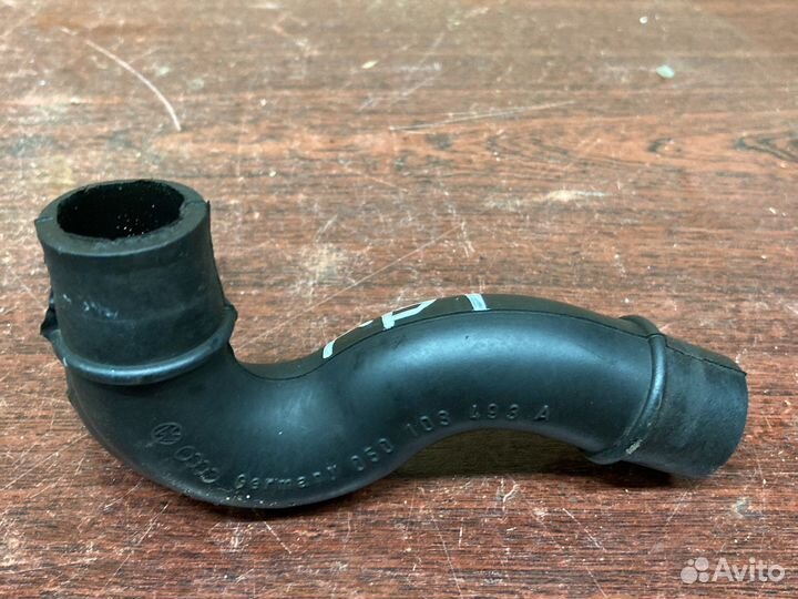 Патрубок гбц ауди 80 б4