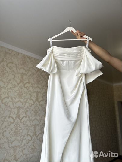 Свадебное платье и фата