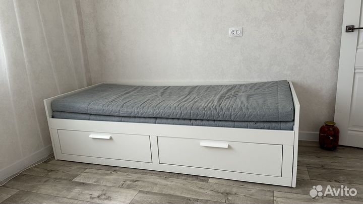 Кровать 160х200 с матрасами