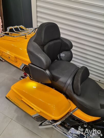 Harley Davidson CVO Road Glide Limited 2022