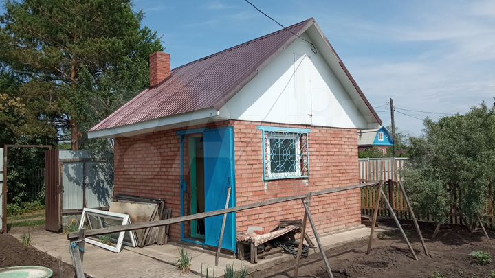 Дача 16 м² на участке 6 сот.