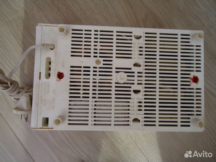 Стабилизатор напряжения