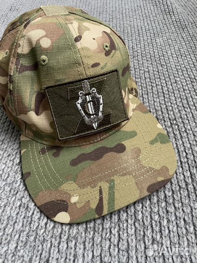 Бейсболка с символикой фсб