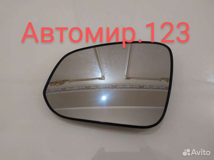 Toyota RAV4 стекло зеркала левое