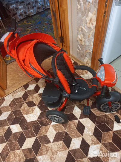 Детский трехколесный велосипед коляска