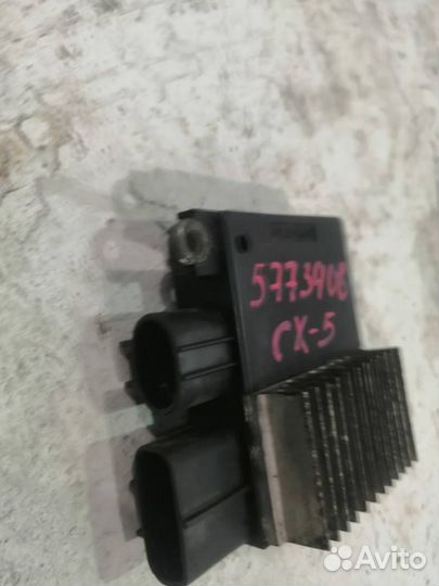 Блок управления вентилятором Mazda 5 1 CR