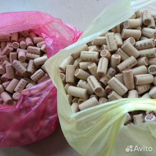 Пробки винные натуральные, б/у, одного вида