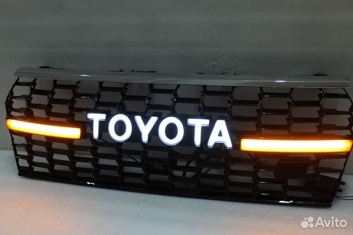 Prado 150 2017+ Решетка радиатора стиль 300 F5EN3