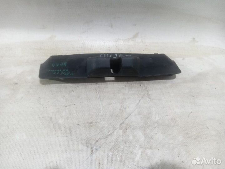 Накладка замка багажника задняя Porsche Cayenne