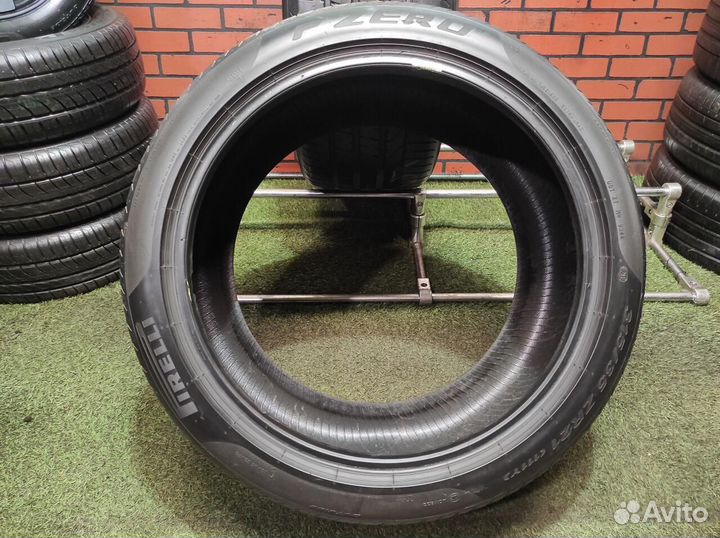 Pirelli P Zero 315/35 R21 111Y