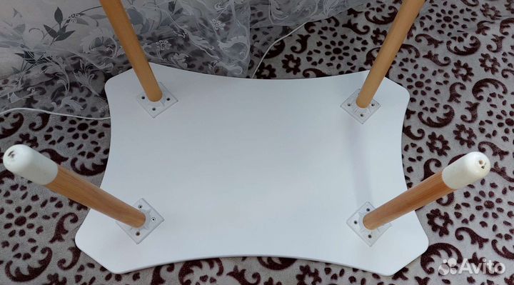 Детский стол и стул