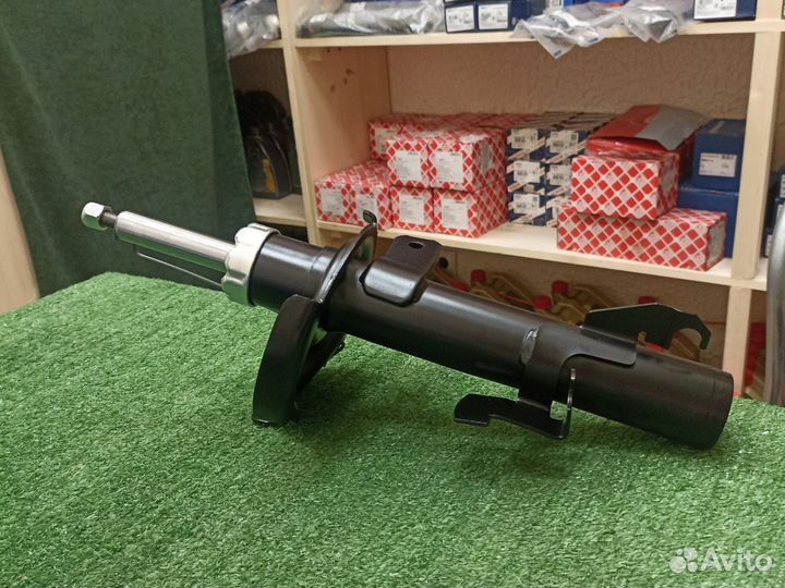 Амортизатор передний правый Ford C-Max (2003-10г)