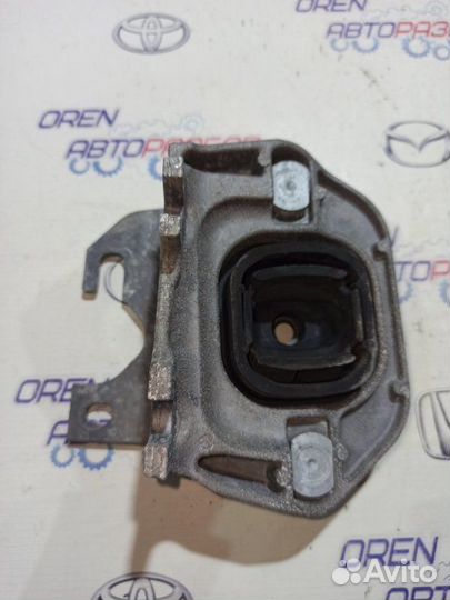 Кронштейн опоры двигателя Nissan Terrano D10 2.0