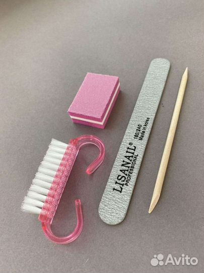 Одноразовый набор для маникюра и педикюра