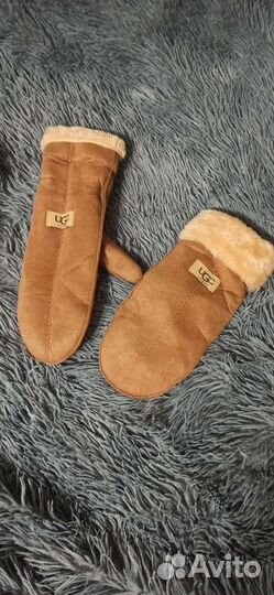 Варежки женские