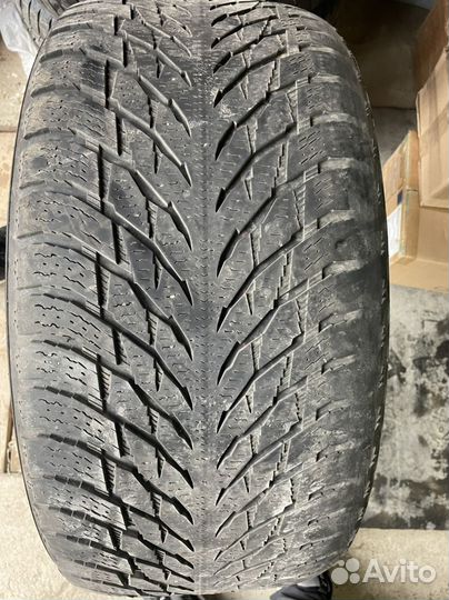 Nokian Tyres Hakkapeliitta R SUV 295/40 R21