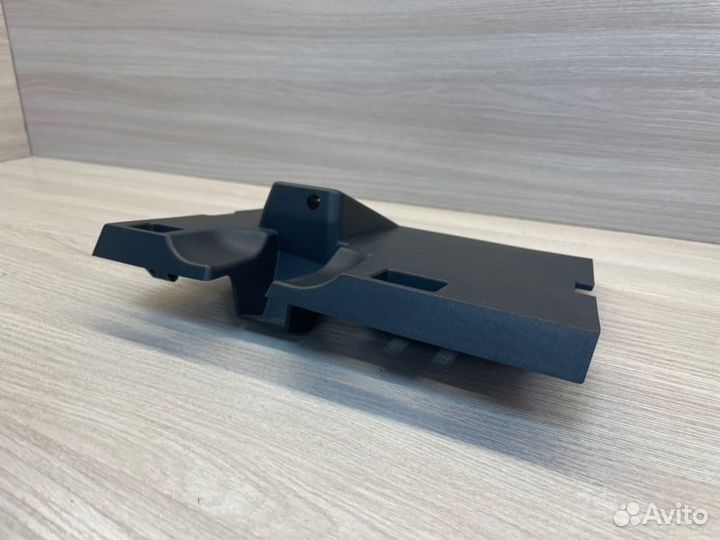 Крышка бардачка LADA X-Ray