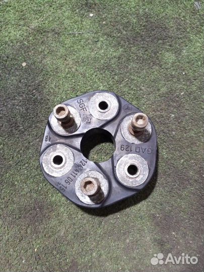 Эластичная муфта Mercedes-Benz E-Class W124 M111