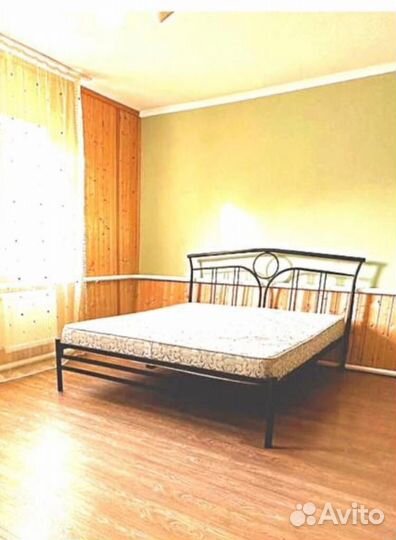 Кровать двухспальная