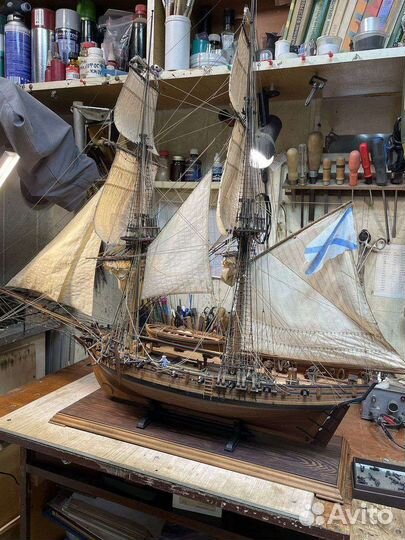 Коллекционные модели парусных кораблей из дерева