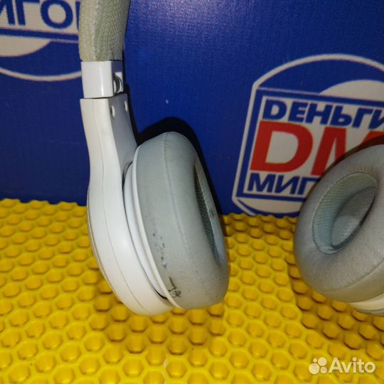 П) Наушники JbL E-series