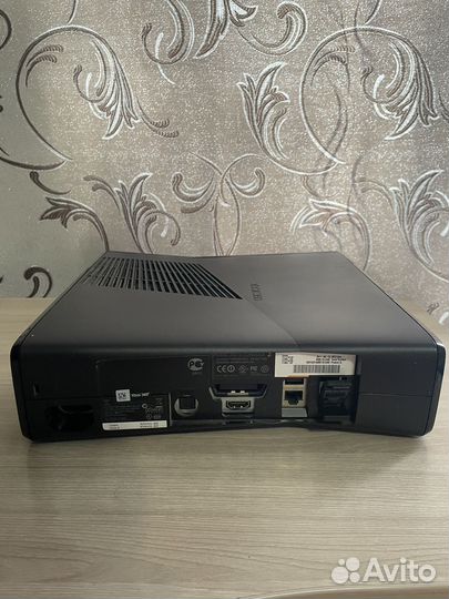 Xbox 360+kinect+ 2 джостика + диски с играми