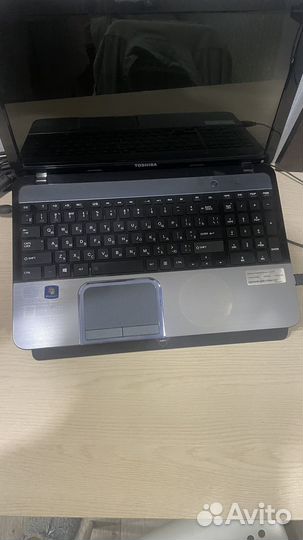 Ноутбук toshiba